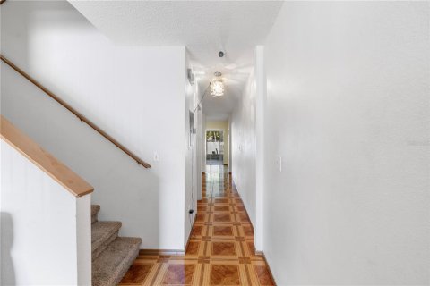 Купить таунхаус в Брэндон, Флорида 5 комнат, 138.42м2, № 2232516 - фото 10