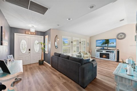 Casa en venta en Punta Gorda, Florida, 3 dormitorios, 177.07 m2 № 1781194 - foto 3