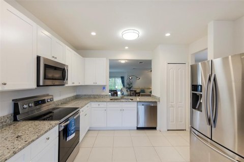 Casa en venta en New Smyrna Beach, Florida, 3 dormitorios, 164.81 m2 № 1902474 - foto 13