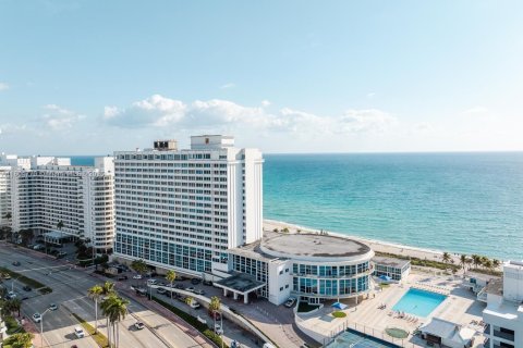 Condominio en venta en Miami Beach, Florida, 7 dormitorios, 537.9 m2 № 1865500 - foto 30