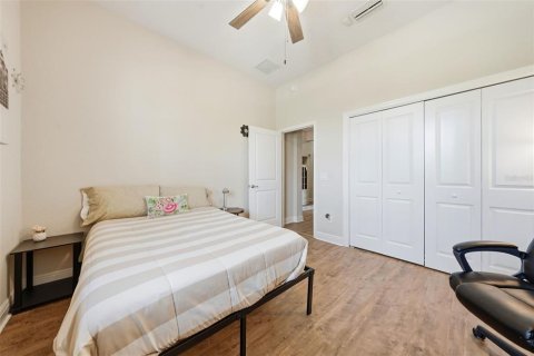 Casa en venta en Oxford, Florida, 3 dormitorios, 170.2 m2 № 2196602 - foto 13