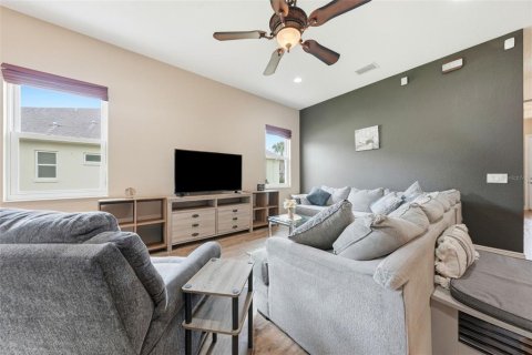Casa en venta en Oxford, Florida, 3 dormitorios, 170.2 m2 № 2196602 - foto 24