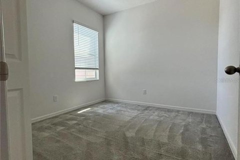 Touwnhouse à louer à Orlando, Floride: 3 chambres, 146.04 m2 № 2096965 - photo 7