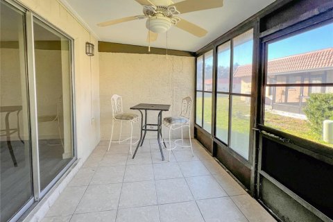 House in New Port Richey, Florida 2 bedrooms, 90.3 sq.m. № 1514985 - photo 5