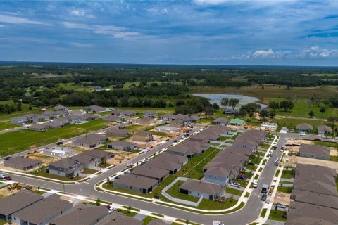 House in Mascotte, Florida 3 bedrooms, 184.69 sq.m. № 2122100 - photo 22