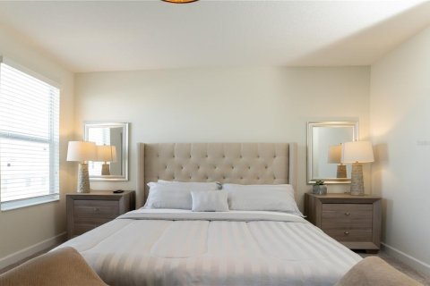 Casa en venta en Davenport, Florida, 6 dormitorios, 305.74 m2 № 1626602 - foto 20