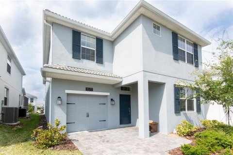 Casa en venta en Davenport, Florida, 6 dormitorios, 305.74 m2 № 1626602 - foto 1