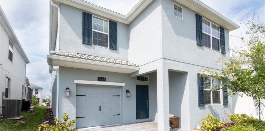 Casa en Davenport, Florida 6 dormitorios, 305.74 m2 № 1626602