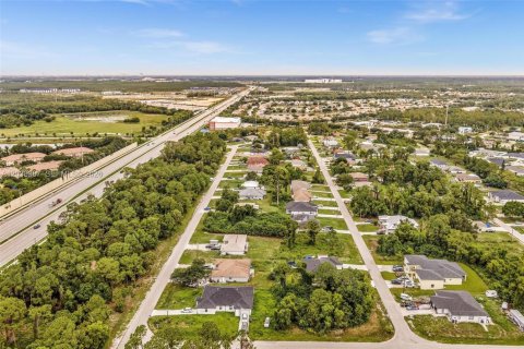 Immobilier commercial à vendre à Lehigh Acres, Floride № 2084294 - photo 6