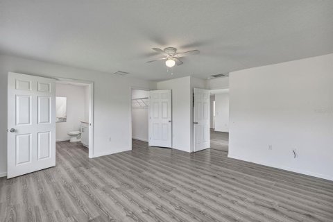 Villa ou maison à louer à Palm Bay, Floride: 4 chambres, 158.86 m2 № 2413731 - photo 21