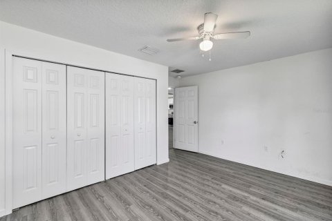 Villa ou maison à louer à Palm Bay, Floride: 4 chambres, 158.86 m2 № 2413731 - photo 8