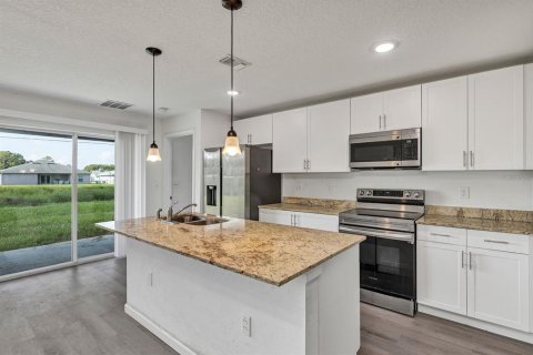 Villa ou maison à louer à Palm Bay, Floride: 4 chambres, 158.86 m2 № 2413731 - photo 4