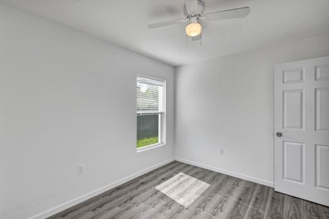 Villa ou maison à louer à Palm Bay, Floride: 4 chambres, 158.86 m2 № 2413731 - photo 11