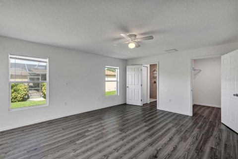 Villa ou maison à louer à Palm Bay, Floride: 4 chambres, 158.86 m2 № 2413731 - photo 29