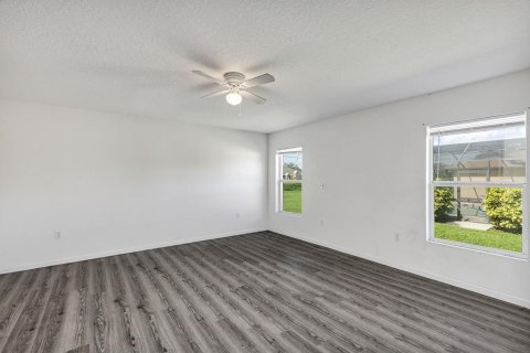 Villa ou maison à louer à Palm Bay, Floride: 4 chambres, 158.86 m2 № 2413731 - photo 25