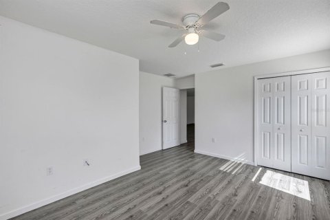 Villa ou maison à louer à Palm Bay, Floride: 4 chambres, 158.86 m2 № 2413731 - photo 20
