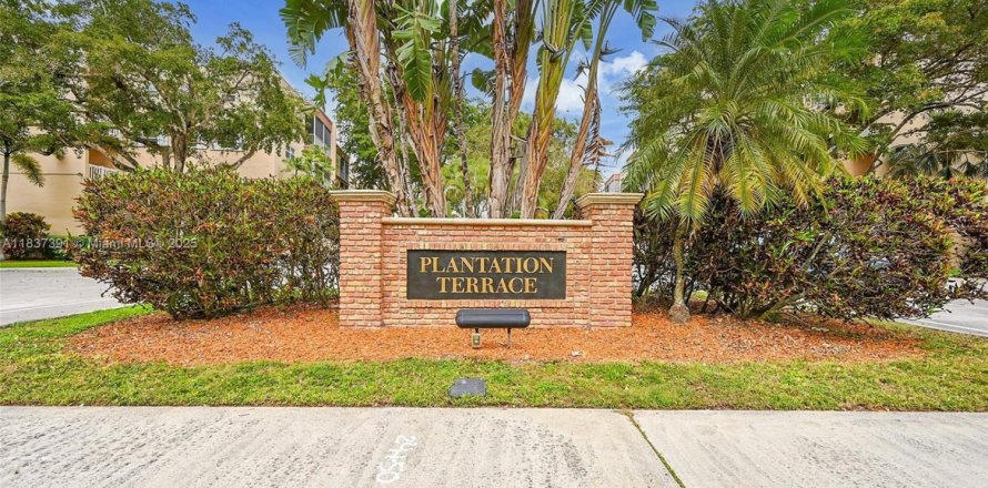 Condominio en Plantation, Florida, 1 dormitorio № 1978582