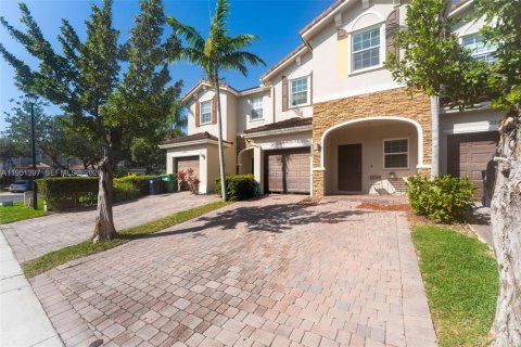 Touwnhouse à Cutler Bay, Floride 3 chambres, 162.3 m2 № 2089327