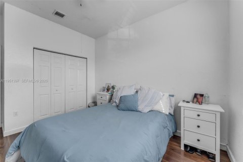 Touwnhouse à vendre à Cutler Bay, Floride: 3 chambres, 162.3 m2 № 2089327 - photo 10