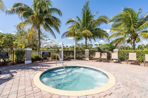 Touwnhouse à vendre à Cutler Bay, Floride: 3 chambres, 162.3 m2 № 2089327 - photo 18