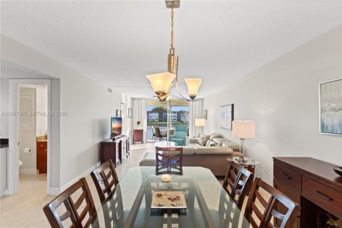 Купить кондоминиум в Пемброк-Пайнс, Флорида 1 спальня, 83.61м2, № 2003910 - фото 7