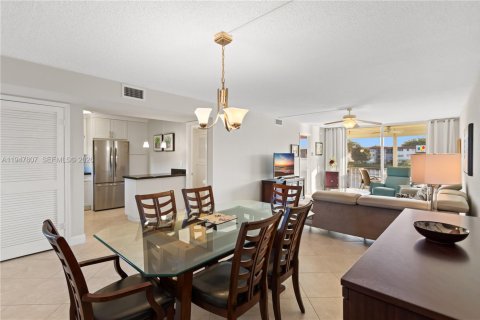 Купить кондоминиум в Пемброк-Пайнс, Флорида 1 спальня, 83.61м2, № 2003910 - фото 8