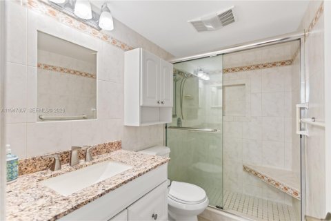 Купить кондоминиум в Пемброк-Пайнс, Флорида 1 спальня, 83.61м2, № 2003910 - фото 20