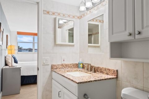 Купить кондоминиум в Пемброк-Пайнс, Флорида 1 спальня, 83.61м2, № 2003910 - фото 26