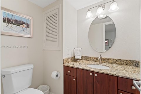 Купить кондоминиум в Пемброк-Пайнс, Флорида 1 спальня, 83.61м2, № 2003910 - фото 25