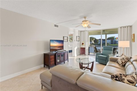 Купить кондоминиум в Пемброк-Пайнс, Флорида 1 спальня, 83.61м2, № 2003910 - фото 13