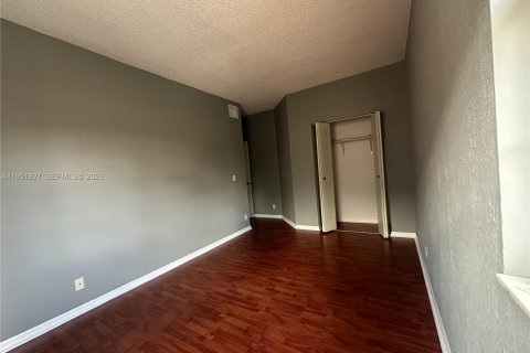 Adosado en alquiler en Weston, Florida, 4 dormitorios, 160.54 m2 № 2055107 - foto 27