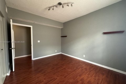 Adosado en alquiler en Weston, Florida, 4 dormitorios, 160.54 m2 № 2055107 - foto 24