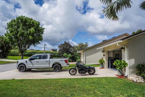 Townhouse in Wellington, Florida 3 bedrooms, 159.79 sq.m. № 2083574 - photo 5