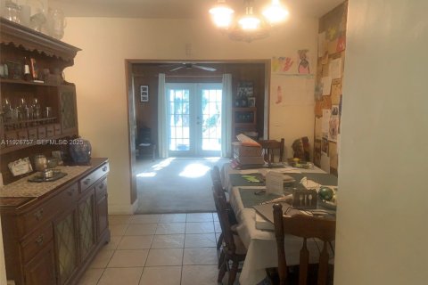Villa ou maison à vendre à Miami, Floride: 4 chambres, 154.03 m2 № 1989231 - photo 13
