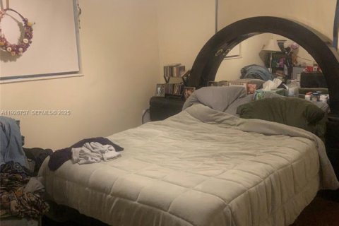 Villa ou maison à vendre à Miami, Floride: 4 chambres, 154.03 m2 № 1989231 - photo 22