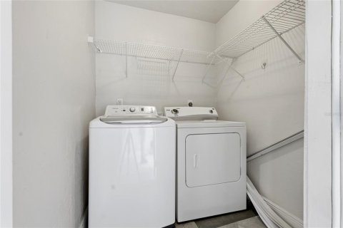 Townhouse in Gainesville, Florida 2 bedrooms, 96.8 sq.m. № 2157423 - photo 24