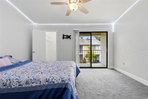 Townhouse in Gainesville, Florida 2 bedrooms, 96.8 sq.m. № 2157423 - photo 16