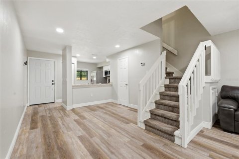 Townhouse in Gainesville, Florida 2 bedrooms, 96.8 sq.m. № 2157423 - photo 14