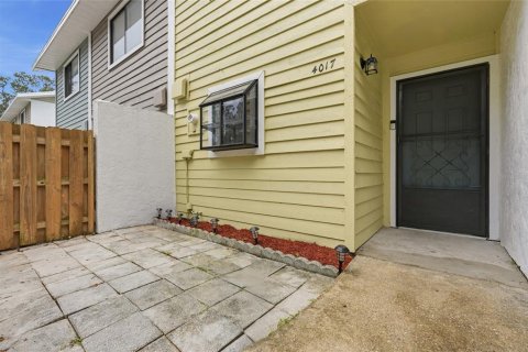 Townhouse in Gainesville, Florida 2 bedrooms, 96.8 sq.m. № 2157423 - photo 5