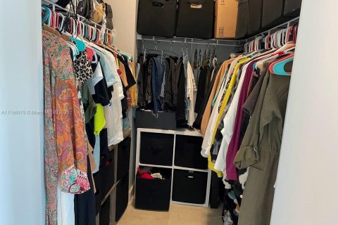 Copropriété à vendre à Miami, Floride: 1 chambre, 71.81 m2 № 1962295 - photo 9