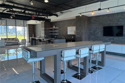 Copropriété à vendre à Miami, Floride: 1 chambre, 71.81 m2 № 1962295 - photo 18