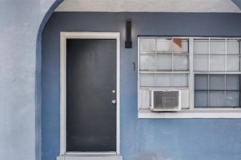 Apartamento en alquiler en Daytona Beach, Florida, 2 dormitorios, 69.68 m2 № 1913549 - foto 3