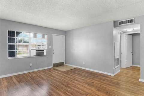 Apartamento en alquiler en Daytona Beach, Florida, 2 dormitorios, 69.68 m2 № 1913549 - foto 5