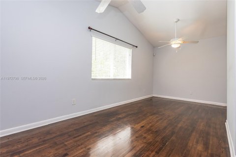 Villa ou maison à louer à El Portal, Floride: 3 chambres, 130.53 m2 № 2154238 - photo 16