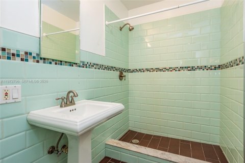 Villa ou maison à louer à El Portal, Floride: 3 chambres, 130.53 m2 № 2154238 - photo 15