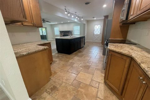 Villa ou maison à vendre à Saint Petersburg, Floride: 4 chambres, 268.67 m2 № 2318787 - photo 12