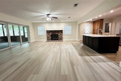 Villa ou maison à vendre à Saint Petersburg, Floride: 4 chambres, 268.67 m2 № 2318787 - photo 8