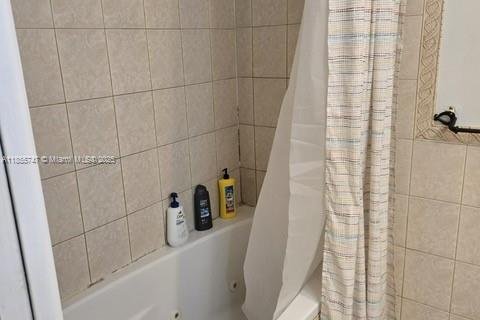 Condo in Hollywood, Florida, 3 bedrooms  № 1877922 - photo 10