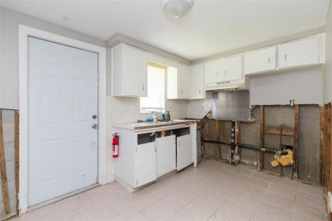 Commercial property in Hudson, Florida 4 bedrooms, 178.37 sq.m. № 1908837 - photo 22
