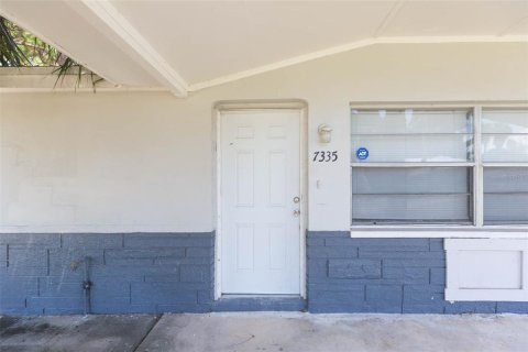 Commercial property in Hudson, Florida 4 bedrooms, 178.37 sq.m. № 1908837 - photo 27